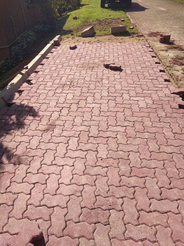 Red interlocking pavers on residential driveway in Tzaneen